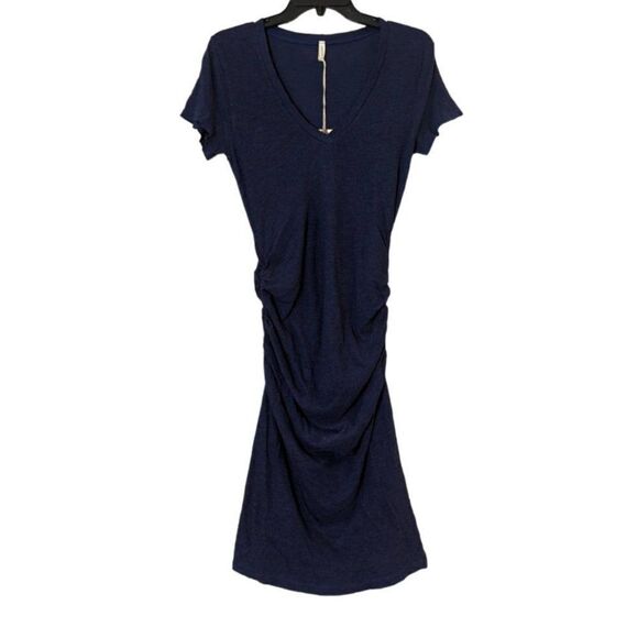 Lanston Womens Size Medium Navy Short Sleeve V-Neck Ruched Midi T-Shirt Dress - Picture 1 of 10